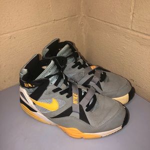 NIKE Air Trainer Max 91